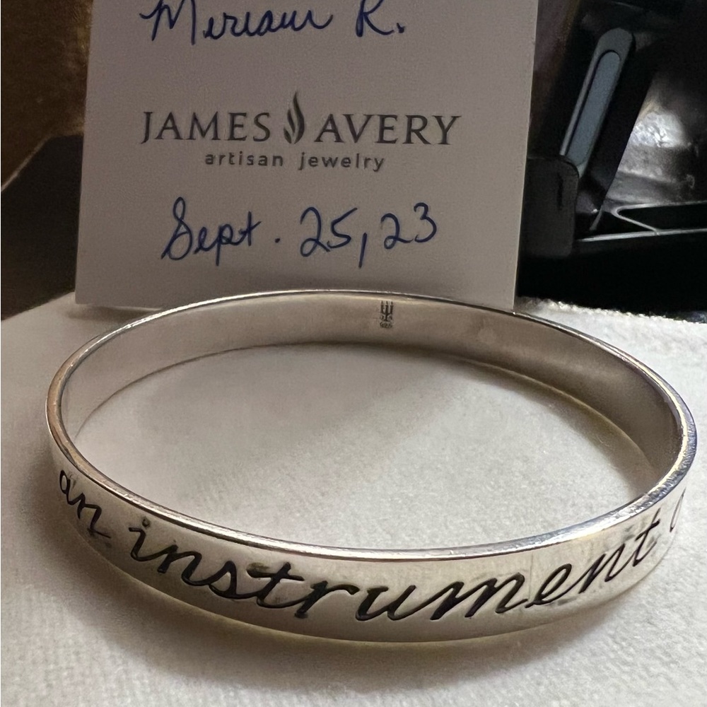 Retired htf James Avery bangle size small